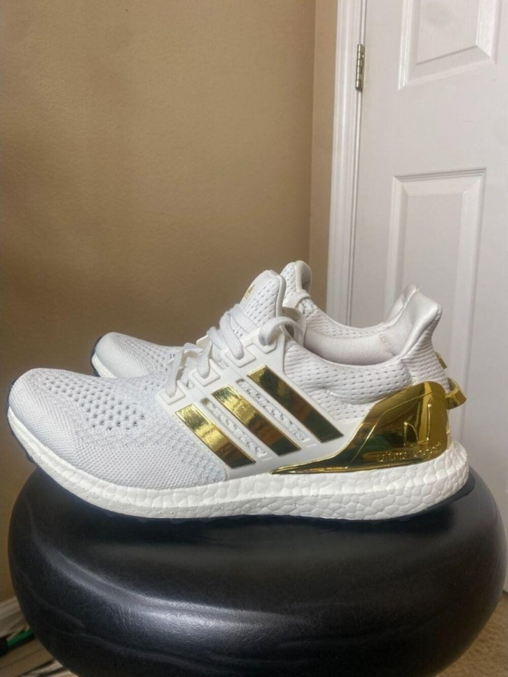 Size 8 - Fortnite x adidas UltraBoost 1.0 Victory Crown White
